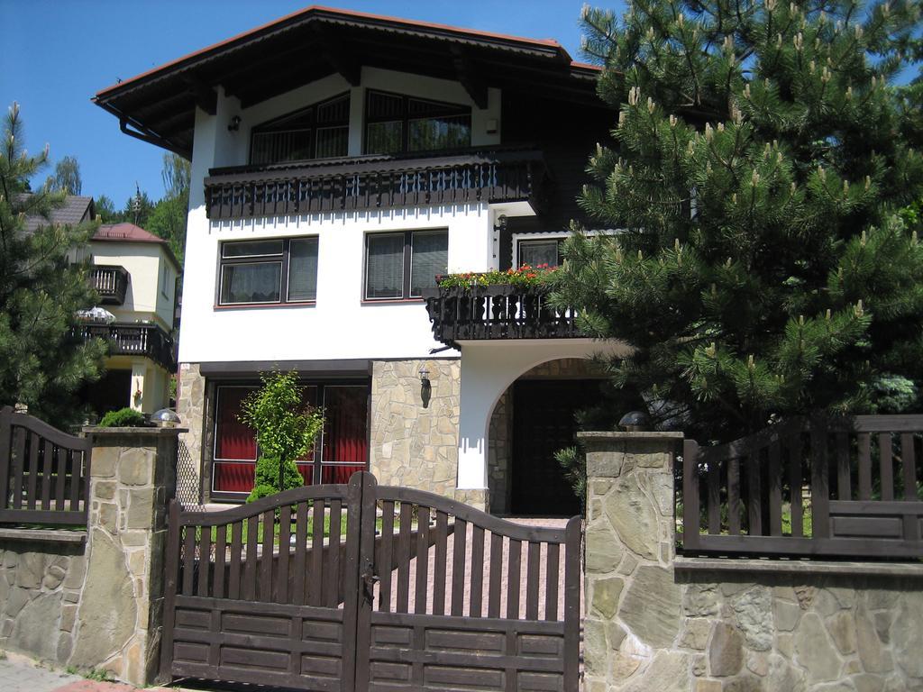 Villa Dom Pod Beskidem Szczyrk Exterior foto